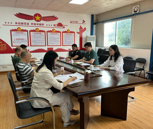 調(diào)研會(huì)現(xiàn)場。王瑩攝（修圖）.png
